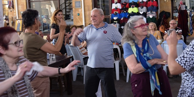 LTB ile G�ney Lefko�a Belediyesi ya�l�lar i�in kayna�ma yeme�i d�zenledi 