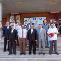 Gazi Yksel ‘lkeler el ele’
