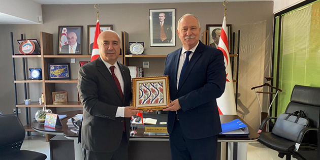 Y�KAK Ba�kan� Kar, Y�DAK Ba�kan� Avc�’y� ziyaret etti 