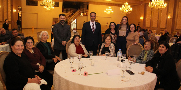 �al��ma ve Sosyal G�venlik Bakanl���, Ya�l�lar Haftas� dolay�s�yla iftar yeme�i d�zenledi