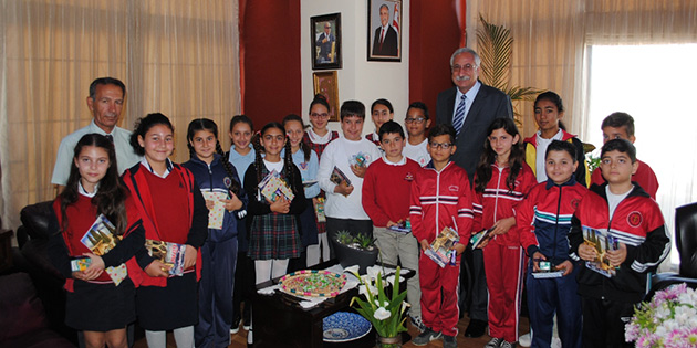 23 NSAN ULUSAL EGEMENLK VE OCUK BAYRAMI KUTLANIYOR