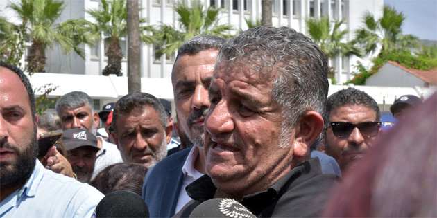 Hayvan reticilerinin Babakanlk nndeki eylemi sryor