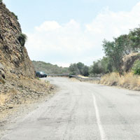 T�RK�YEL�LER �ALI�IRKEN, KIBRISLILAR NE YAPIYORDU?