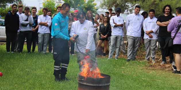 DA� Turizm Fak�ltesi’nde �lk Yard�m, Acil Durumlara M�dahale ve Yang�nla M�cadele E�itimi verildi