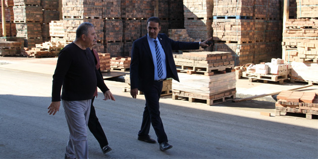 Gardiyano�lu, G�rda� Tu�la Fabrikas�'nda incelemelerde bulundu