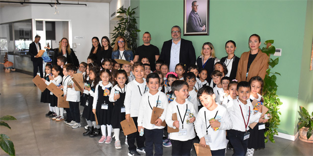 Dr. Suat Gnsel Okul ncesi Eitim Merkezi rencileri, Girne Belediye Bakan enkul’u ziyaret etti