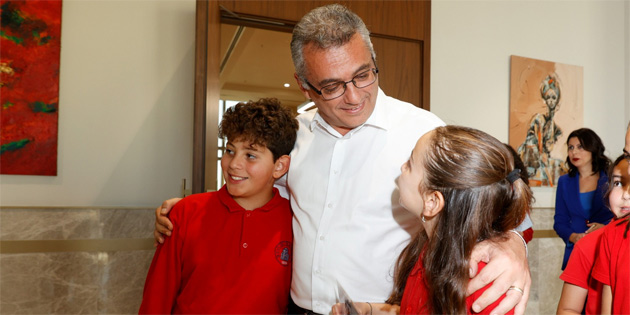 lkokul rencileri Cumhurbakan Erhrman ile bir araya geldi