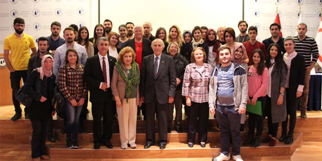 LA’de retmen yetitirme politikas konulu konferans 