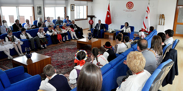 SBER LE ZGRGN KONUK OCUKLARI KABUL ETT