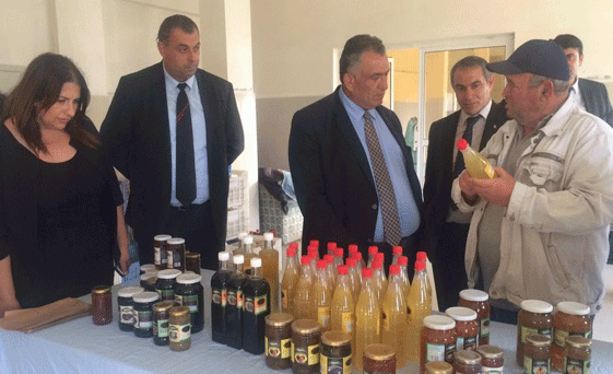 avuolu, Lefke'de reticileri ziyaret ederek incelemelerde bulundu