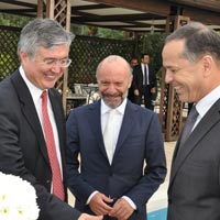 Onuruna resepsiyon verildi
