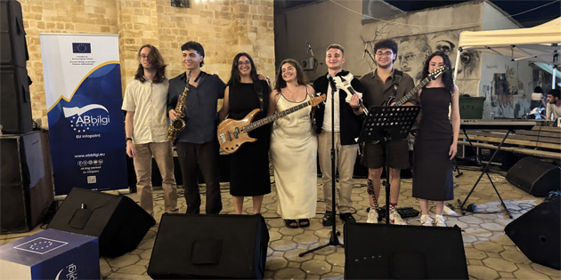 AB Bilgi Merkezi Avrupa M�zik G�n� nedeniyle Lefko�a’da konser d�zenledi