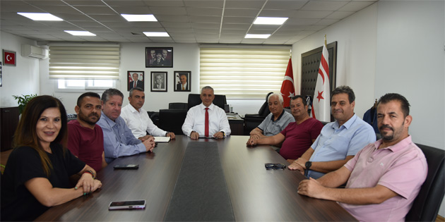 �al��ma Bakan� Ta�oy, H�r-�� ile hademelerin sorunlar�n� g�r��t� 