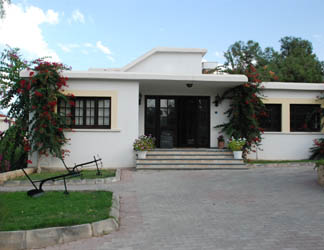 Otelde maskeli soygun 