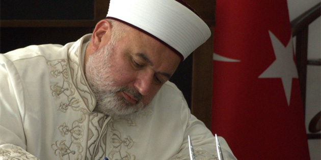 “Milletimize ve tm insanla salk, afiyet ve hayrlar getirsin'