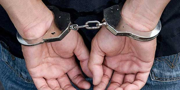 3 ki�i kanunsuz uyu�turucu madde bulundurmaktan tutukland� 
