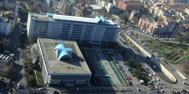 BB'ye ynelik soruturma: Gzaltna alnan 20 kii adliyede