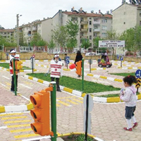 Parkta trafik e�itimi
