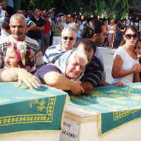 G�ZYA�LARI SEL OLDU AKTI
