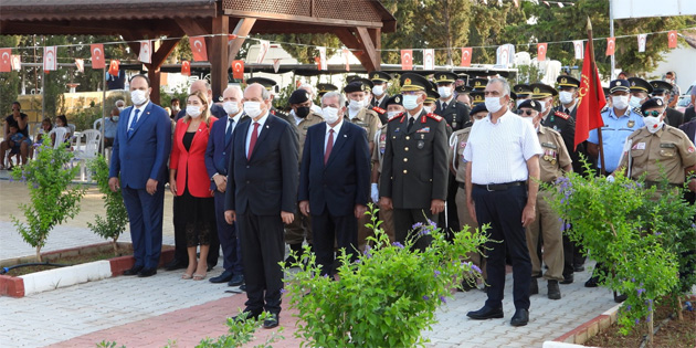 Topuky ehitleri trenle anld