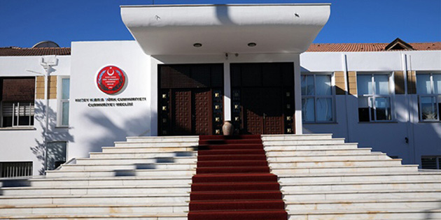 DOKUZ SEND�KA MECL�S �N�NDE 