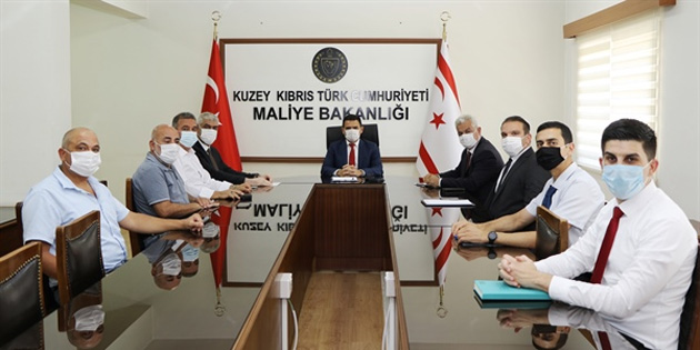 Maliye Bakan� O�uz, KTSO yeni y�netimiyle g�r��t� 