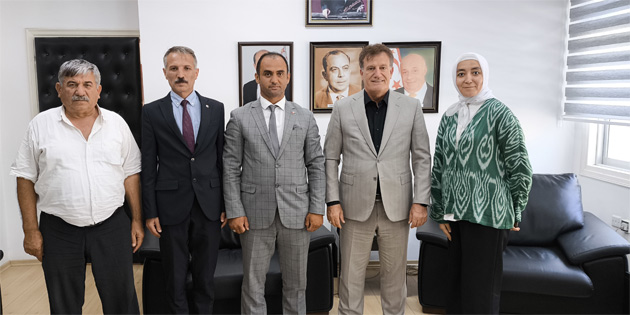 Ar�kl�, Uluslararas� B�rokratlar, Akademisyenler ve �� �nsanlar� Derne�ini kabul etti