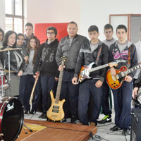 Genler kendine gveniyor