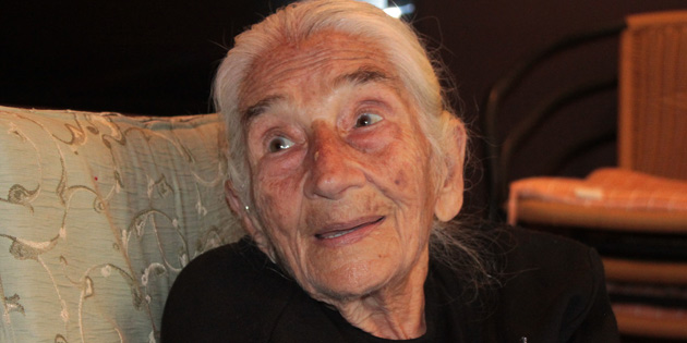 KARDEM GELECEK DYE 54 YIL BEKLEDM 