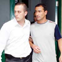 ‘KUMAR ���N GEL�YORLAR, �ALIP G�D�YORLAR’