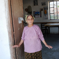 KAHVEY� B�R DE O'NUN EL�NDE ���N