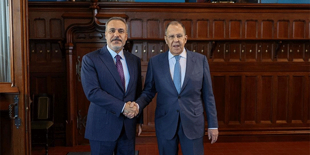 Fidan, Moskova'da Lavrov ile bir araya geldi