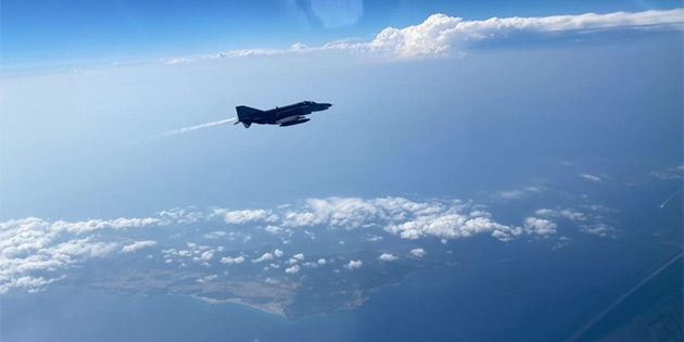 T�RK HAVA KUVVETLER� ADANIN G�NEY�NDE E��T�M U�U�U YAPTI 