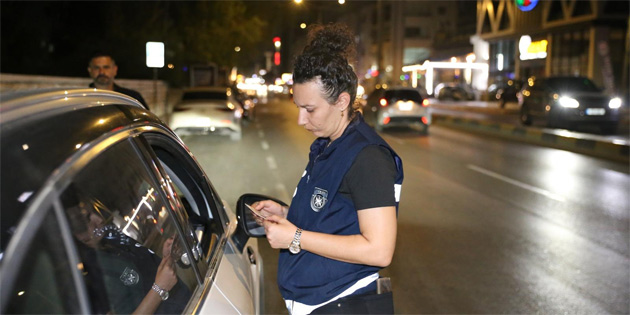 Trafikte d�n 2 bin 347 s�r�c� denetlendi