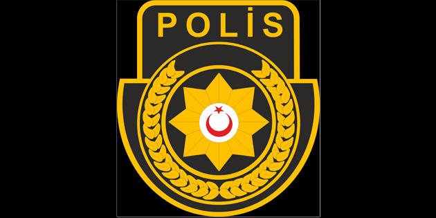 Polis 4 sa�l�k �al��an�n� tutuklad�