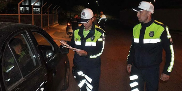 Polis �lke genelinde asayi� ve trafik denetimi ger�ekle�tirdi