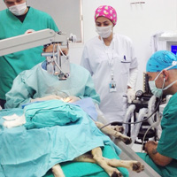 “Allah Suat hocam�z� ba��m�zdan eksik etmesin” 