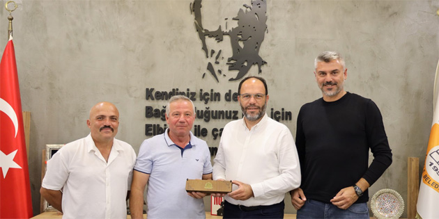 �skele Belediye Ba�kan� Sad�ko�lu Karadeniz K�lt�r Derne�i yetkililerini kabul etti