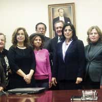 Lionlar Van’a yard�m g�nderdi