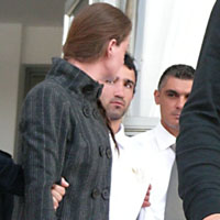 Hem sahte belge, hem uyu�turucu 