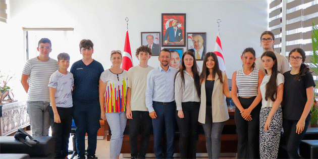 Erasmus kapsamnda lkede bulunan renciler Gazimausa Belediyesi'ni ziyaret etti