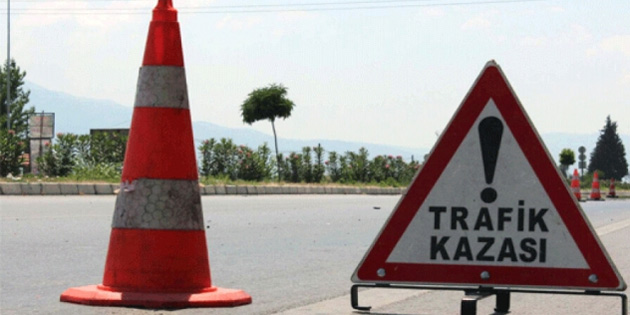2 trafik kazas�nda 2 yaral�, 1 tutuklu 