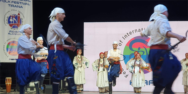 HASDER Halk Danslar� Ekibi Arnavutluk'ta festivale kat�ld� 