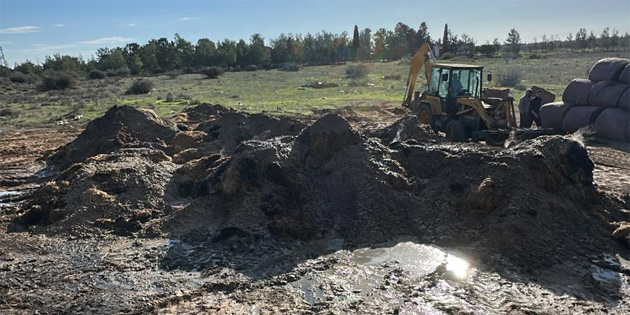 Alayk�y'de bir a��lda yang�n