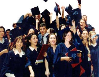 395 ��renci diploma heyecan� ya��yor 