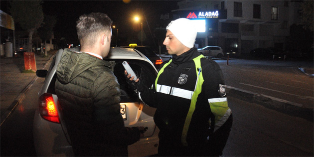 lke genelindeki trafik denetimlerinde 19 ara trafikten men edildi 