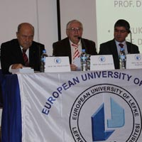 LA�’de Hukuk Mesle�i konu�uldu 