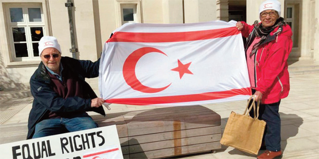 LONDRA’DA BAYRAK N�BET� 