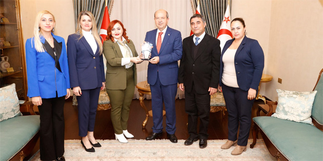 Cumhurbakan Ersin Tatar’a LEGADDER’den teekkr plaketi