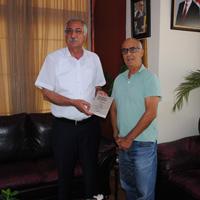Fadl ada kitabn Gngrd’ye takdim etti 
